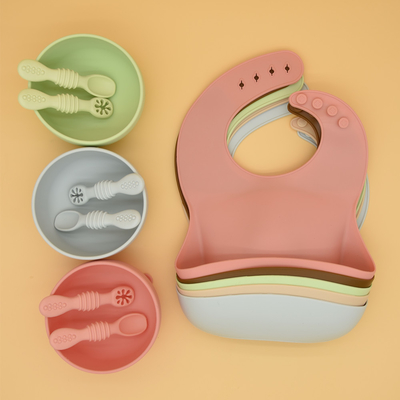 Kundenspezifisches wasserdichtes weiches Silikon-Baby-Fütterungsausrüstung BPA Soems frei